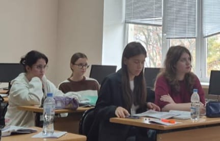 Мероприятие в формате Выпускники - студентам